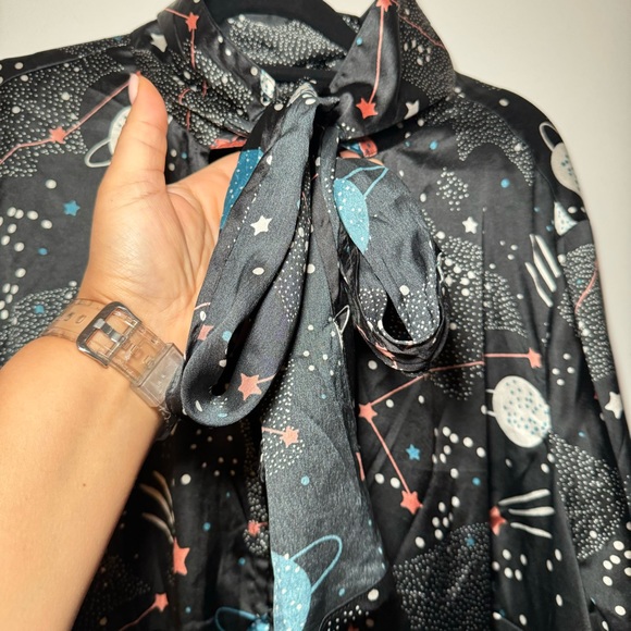 ASOS DESIGN Curve star and moon maxi dress with fluted sleeve - Picture 6 of 11